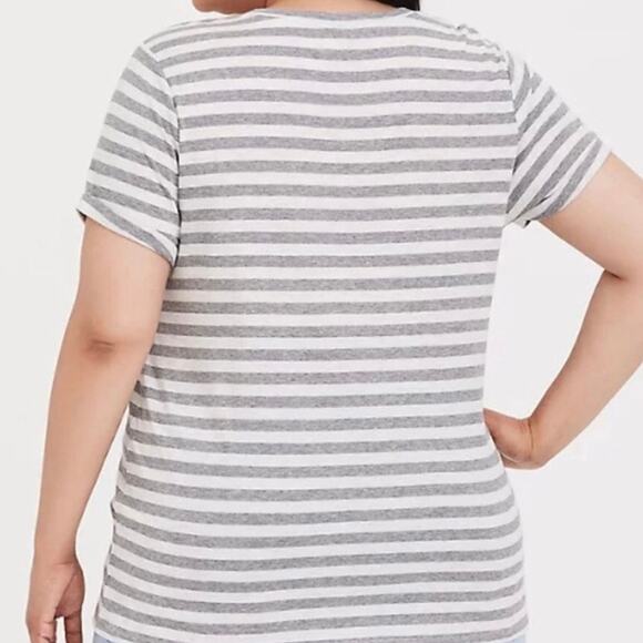 Torrid Women’s 1X Gray White Striped “Be You” Graphic Slim Fit Crew Tee - Picture 3 of 10